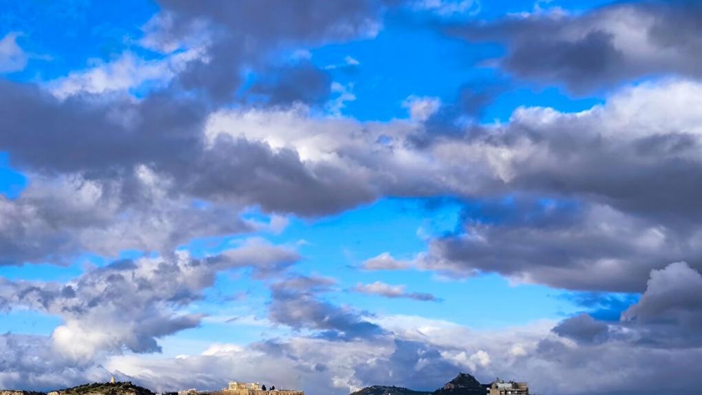 Καιρός σήμερα: Ανοιξιάτικος με ήλιο και τη θερμοκρασία σε άνοδο