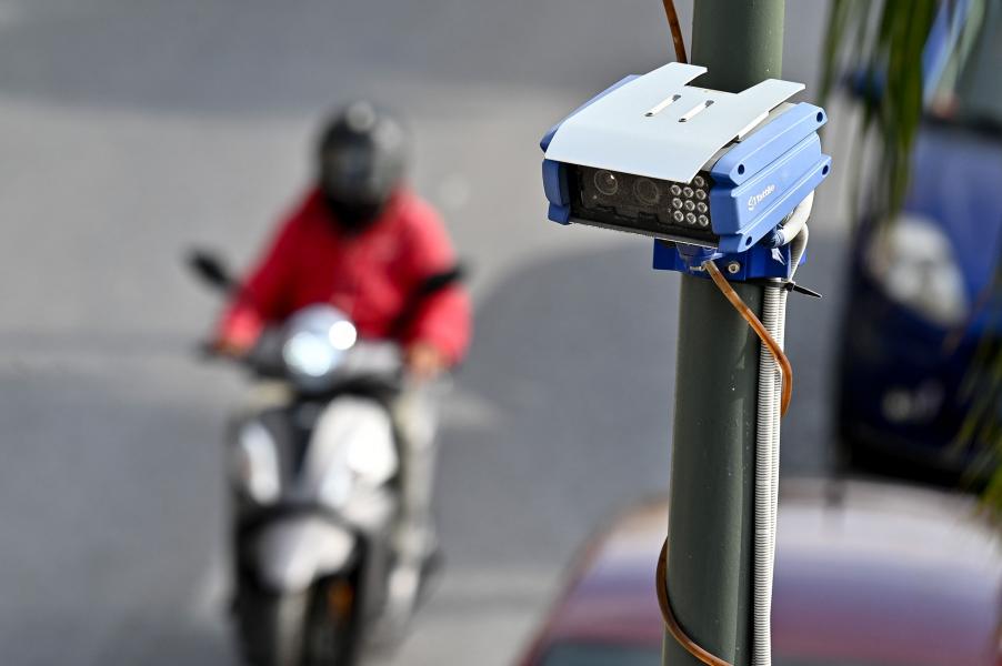 ΑΙ κάμερες: Τα «ραβασάκια» έρχονται μαζί με… ουρές πολιτών για ενστάσεις στην ΕΛ.ΑΣ.