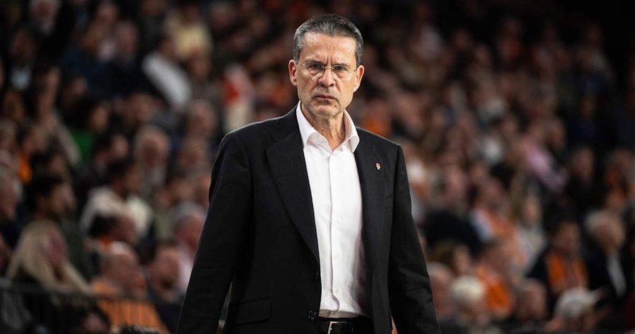 Η αντίδραση του προπονητή της Βαλένθια στην δήλωση Αταμάν για... Λέικερς: «Δεν βγάζει κανένα νόημα»