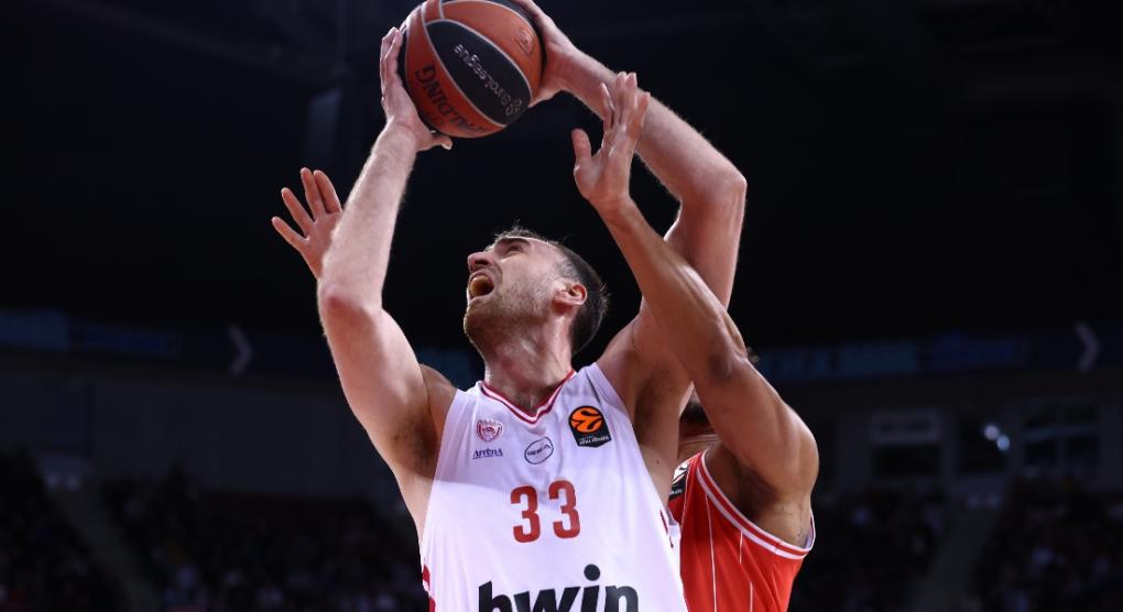 Μιλουτίνοφ: «Έπρεπε να κάνουμε τα πάντα για να κερδίσουμε»