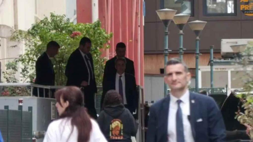 Στον «Ευαγγελισμό» για 3η φορά ο Κυριάκος Μητσοτάκης προκειμένου να ενημερωθεί για την υγεία του Γιώργου Μυλωνάκη