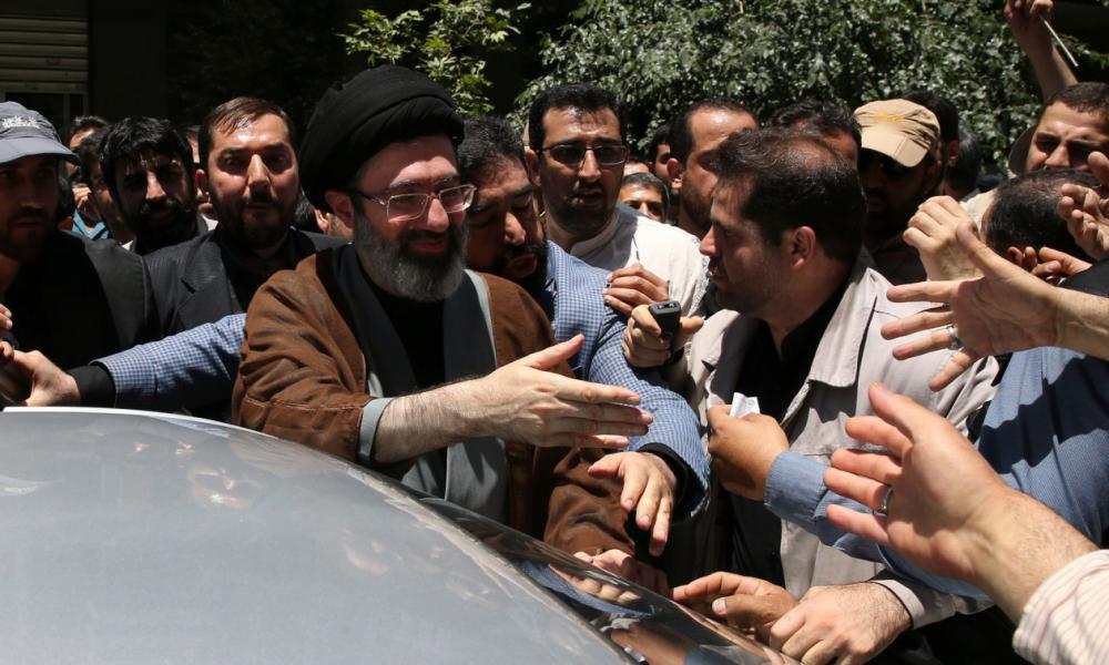 Times: Ο ανώτατος ηγέτης του Ιράν Μοτζτάμπα Χαμενεΐ είναι «σε κώμα»