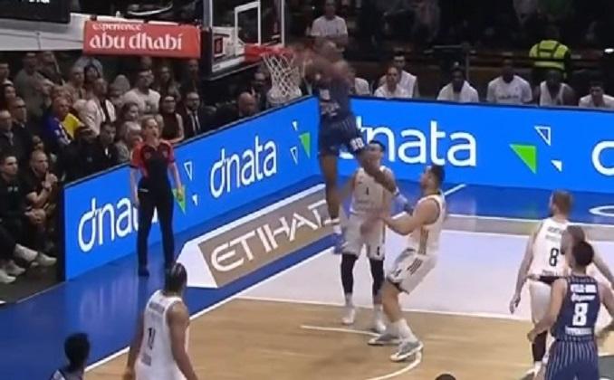 Ο Κάι «πετάει»: Τα απίθανα highlights του Τζόουνς κόντρα στην Ντουμπάι (vid)