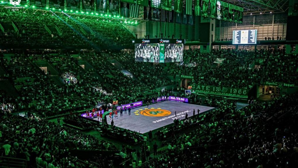 Ο ένας με καταγγελίες, οργή, ποτίζοντας μίσος κι ο άλλος με αγάπη και 15.000 διαρκείας