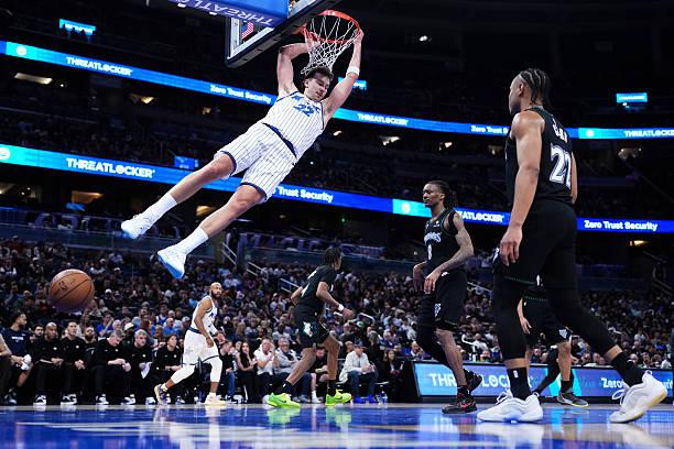 Μεγάλη νίκη των Μάτζικ κόντρα στους Τίμπεργουλβς