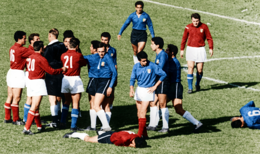 Η σφαγή του Σαντιάγκο: Το ματς της ντροπής που ανάγκασε τη FIFA να αλλάξει τους κανονισμούς