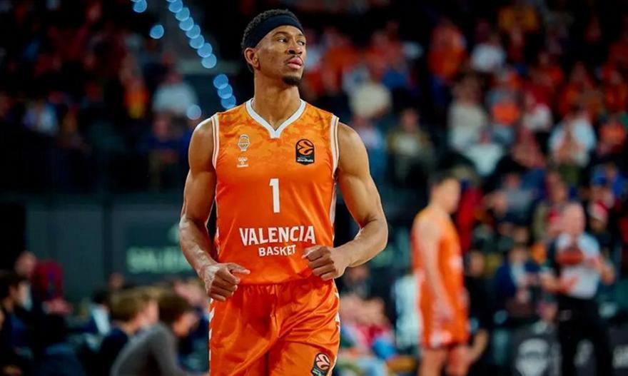 «Στόχος της Φενέρ για το καλοκαίρι ο Τέιλορ»