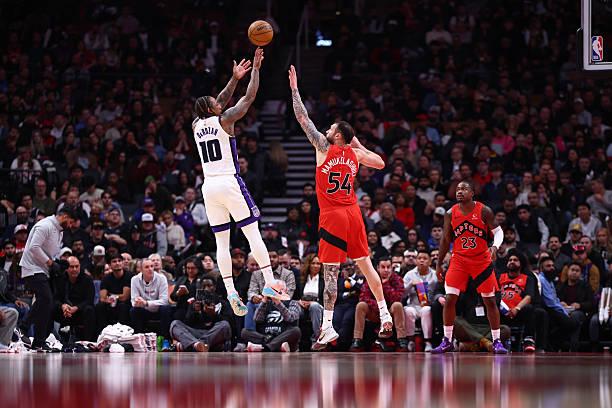 Οι Κινγκς σόκαραν τους Ράπτορς και τους έβαλαν σε... περιπέτειες!