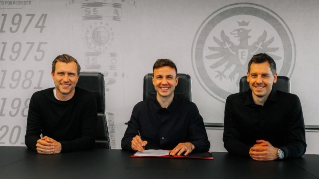 Ο Γκέτσε επέκτεινε το συμβόλαιό του στην Άιντραχτ Φρανκφούρτης (vid)