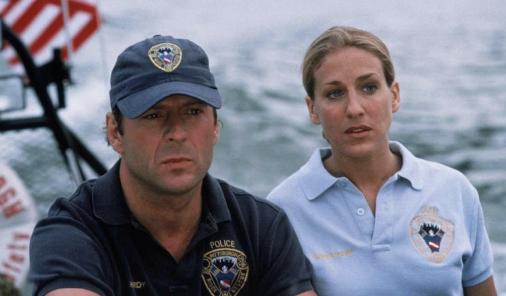 Το βλέπουν όλοι: Η ξεχασμένη ταινία με τον Μπρους Γουίλις που «τερμάτισε» το Netflix με το που ανέβηκε