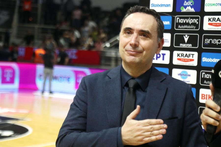 Με… σπασμένη φωνή ο Μπούτσκος: «Τα δάκρυα είναι οι λέξεις που δεν μπορεί να πει η καρδιά»