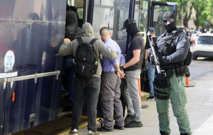 Πώς ένα προηγούμενο «χτύπημα» άνοιξε τον δρόμο για τη σύλληψη των ληστών της Τιθορέας - Η «παγίδα» της ΕΛΑΣ (vid)