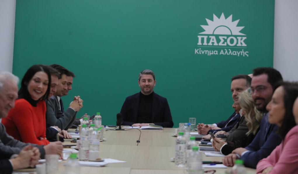 Η τέταρτη θέση φέρνει σενάρια αλλαγής του Ανδρουλάκη: Το όνομα έκπληξη για την αρχηγία του ΠΑΣΟΚ