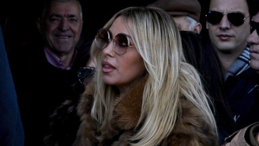 «Οι πιο φοβισμένοι άφοβοι σε κλαίνε, ωραία μου κυρία»: Όσα έγραψε η Ρέα Βιτάλη για τη Γωγώ Μαστροκώστα πρέπει να διαβαστούν