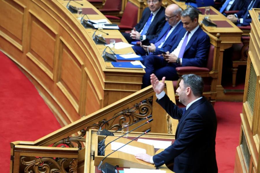 Η βόμβα του Ανδρουλάκη: Έχει κρατήσει τα μηνύματα στο κινητό του