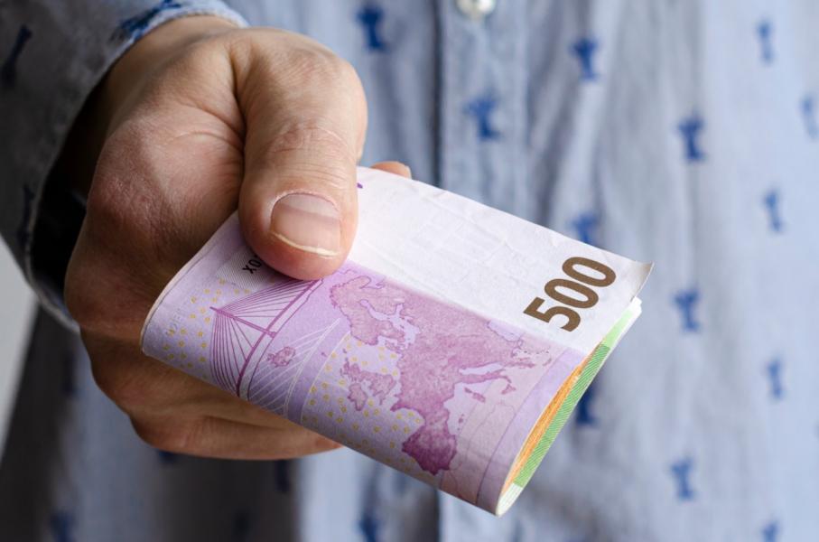 Είναι σαν να ζητάς έλεος από το κτήνος που σε κατασπαράζει