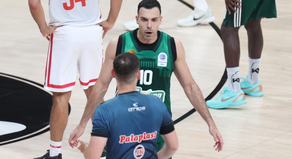 Αυστηρό «50-50» οι διαιτητές: Με 32-13 βολές τελεί