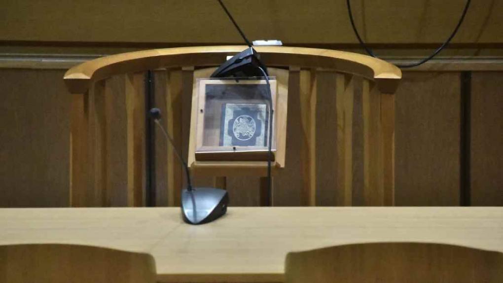 Κάθειρξη 10 ετών σε 42χρονο για τον βιασμό 18χρονης σε Ψυχια