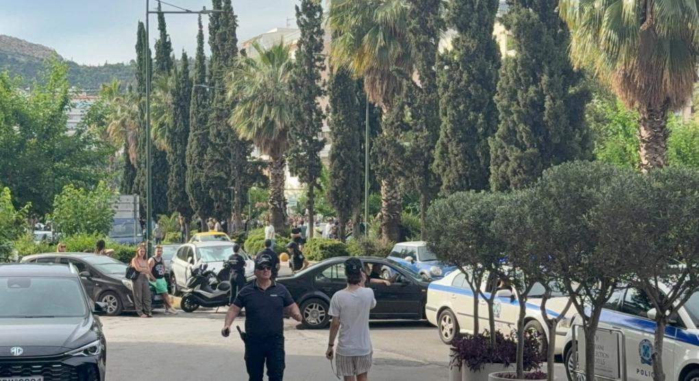 Η αστυνομία σταματάει και τα μέλη της αποστολής του Παναθηνα