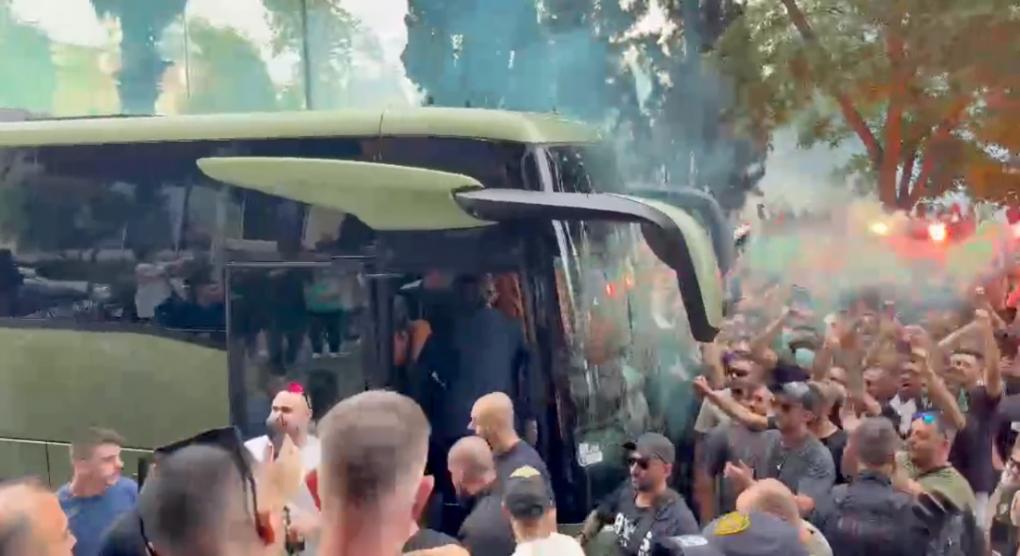 Πάνω από 2.000 κόσμος στο Κάραβελ: Αποθέωση για Αταμάν και π