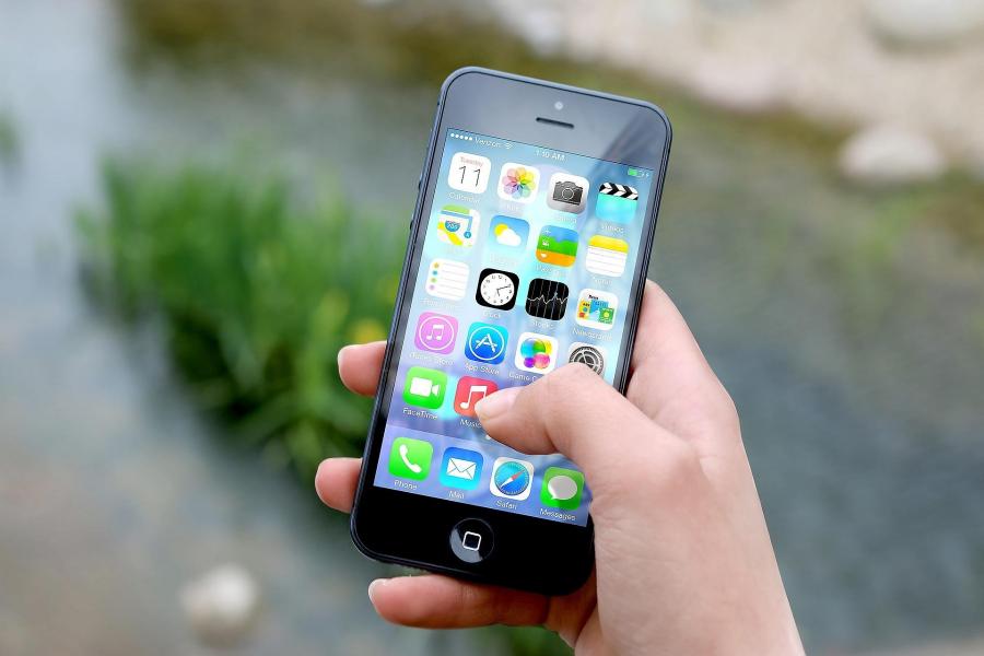 Έρχεται voucher για smartphones - Το ύψος της επιδ