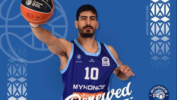 Στη Μύκονο και τη νέα σεζόν ο Σκουλίδας