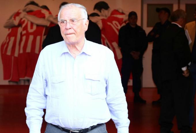 Theodore Theodoridis' father, Savvas, involved in "money laundering" case | SDNA