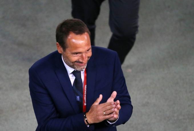hellas coach