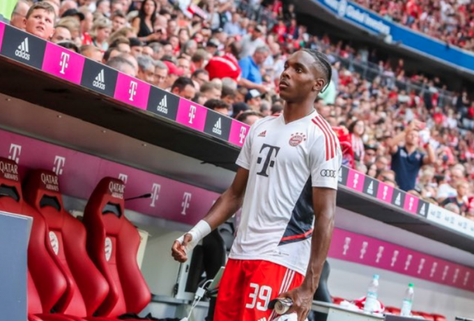 Έγραψε ιστορία ο πιτσιρικάς – θαύμα της Μπάγερν!