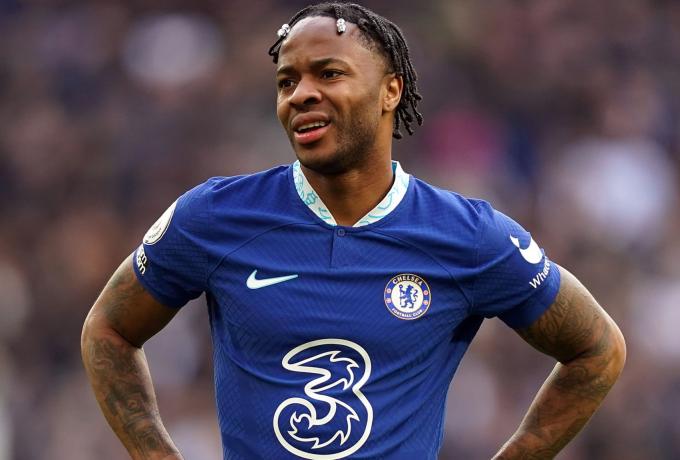 Η Τσέλσι δίνει τον Στέρλινγκ για να πάρει τον Ολίσε από την Κρίσταλ Πάλας