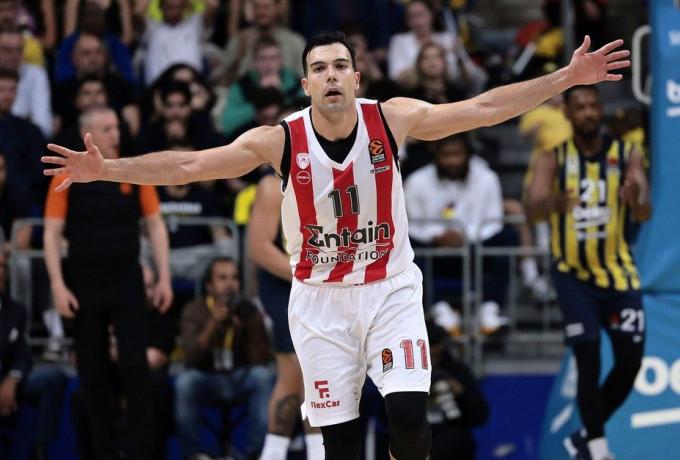 «Βλέπει Σλούκα η Εφές»