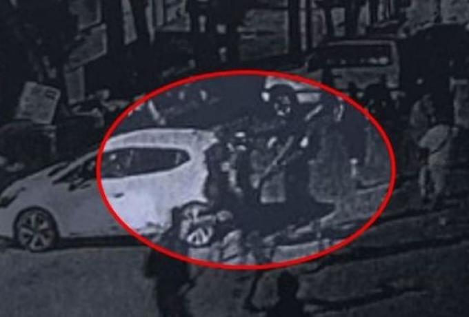 Υπάρχουν πλάνα που ο Μιχάλης δέχεται χτυπήματα με ρόπαλα αλλά όχι το μαχαίρωμα