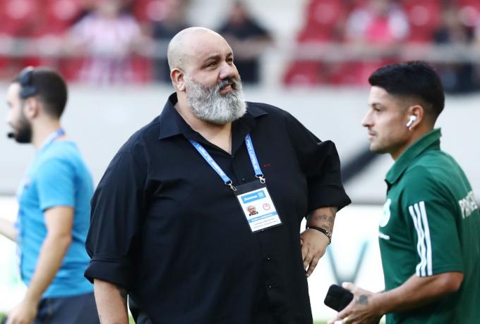 Καραπαπάς: «Ο διαιτητής ενημέρωσε ότι ο Παναθηναϊκός αποφάσισε να αποχωρήσει από το γήπεδο»