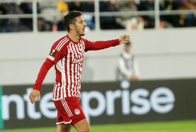 Στην πόρτα της εξόδου απ’ τον Ολυμπιακό ο Γιόβετιτς