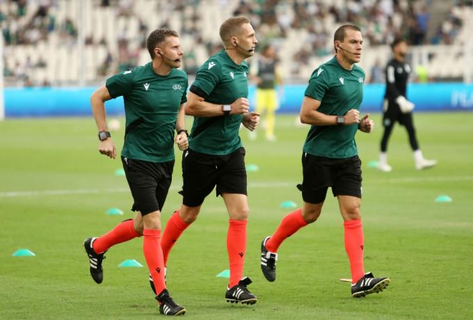 Ο Άγγλος Πόουσον στο Άγιαξ – ΑΕΚ