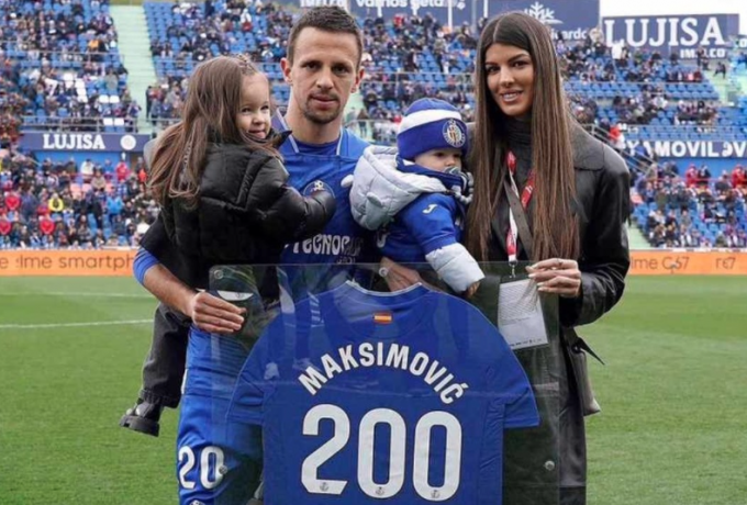 Η Χετάφε τίμησε τον Μαξίμοβιτς για το σημαντικό του επίτευγμα