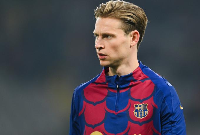 Θέλει 100 εκατ. ευρώ για να δώσει τον Ντε Γιονγκ η Μπαρτσελόνα