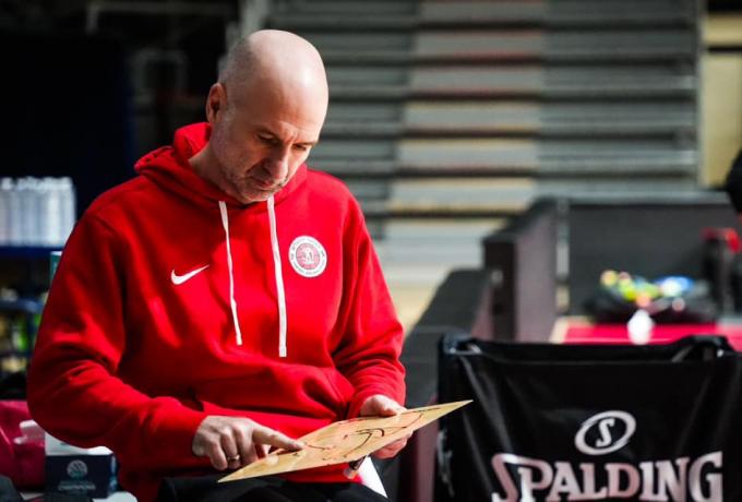 Καντζούρης: «Να περάσουμε μια νέα κουλτούρα στην Εθνική»