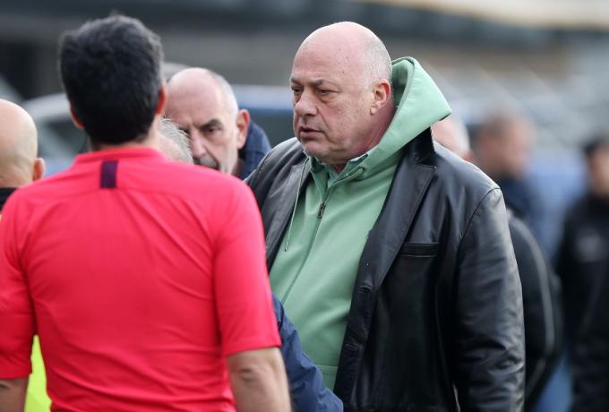 Δίωξη από τον ποδοσφαιρικό εισαγγελέα σε Μπέο και Βόλο για «ρατσιστική επίθεση στον Τετέι»