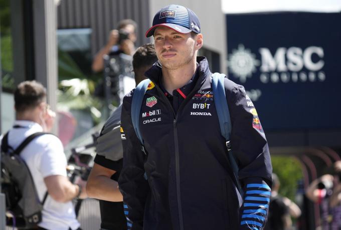 Φερστάπεν: «Τελικά το να παίζω παιχνίδια δεν είναι κακό, άντε γ@…..»