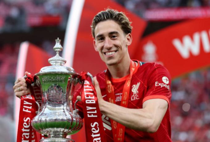 Liverpool Echo: «Ο Τσιμίκας στους υπό παραχώρηση παίκτες στη Λίβερπουλ»