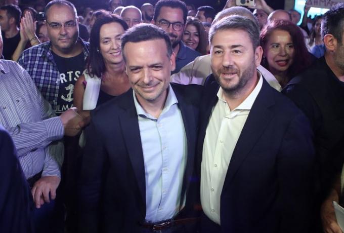 Ο Χάρης Δούκας απέναντι στον Νίκο Ανδρουλάκη για την ηγεσία του ΠΑΣΟΚ
