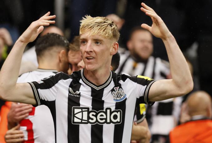 H Λίβερπουλ καταθέτει νέα πρόταση για τον Άντονι Γκόρντον