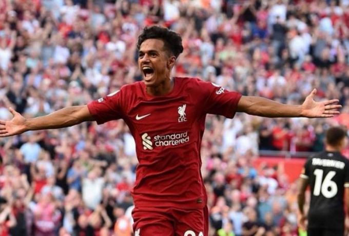 Στην Μπρέντφορντ ο Καρβάλιο