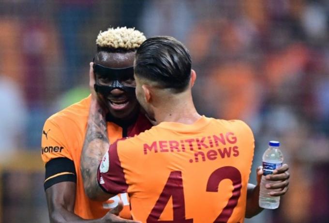 Φενέρμπαχτσε κατά Γαλατάσαραϊ για τον γύψο του Όσιμεν