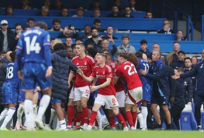 Κινδυνεύουν με «καμπάνα» Τσέλσι και Νότιγχαμ για τη σύρραξη των παικτών στο φινάλε της μεταξύ τους αναμέτρησης