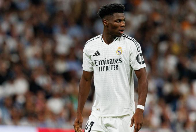 Πάει για Τσουαμενί τον Ιανουάριο η Λίβερπουλ