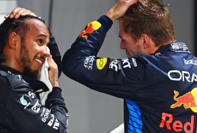 Φερστάπεν: «Ο Λιούις δε θα χάσει ποτέ την ταχύτητά του, θα αποδείξει πράγματα στη Ferrari»