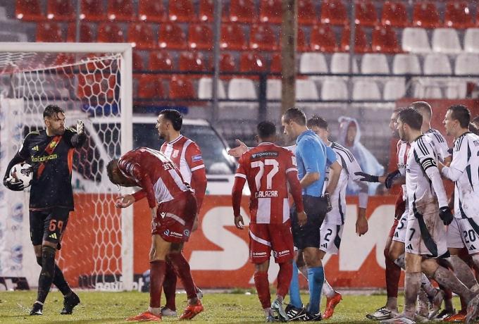 Λανουά: «Δεν υπάρχει πέναλτι στον Ντραγκόφσκι – Πέναλτι του Νταρίντα, φάουλ στο γκολ του Άρη»