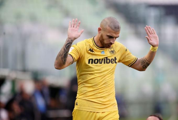 Άρης: Παραμένουν εκτός οι Βέλεθ, Κέρκεζ και Σίστο ενόψει ΑΕΚ